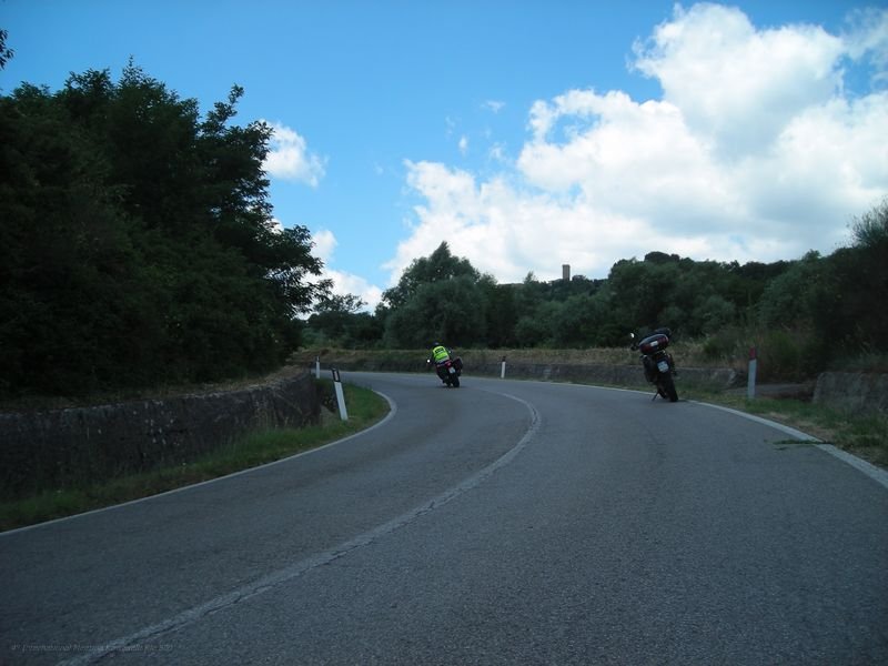 1434.JPG - Il gruppone nelle curve