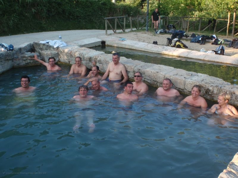 1801.JPG - Tutti a mollo !!