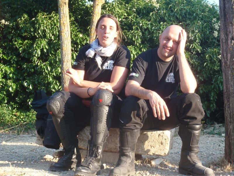 1891.JPG - Rosanna si vergogna a fare il bagno e a francesco gli fa male la testa....ehheehh :-)