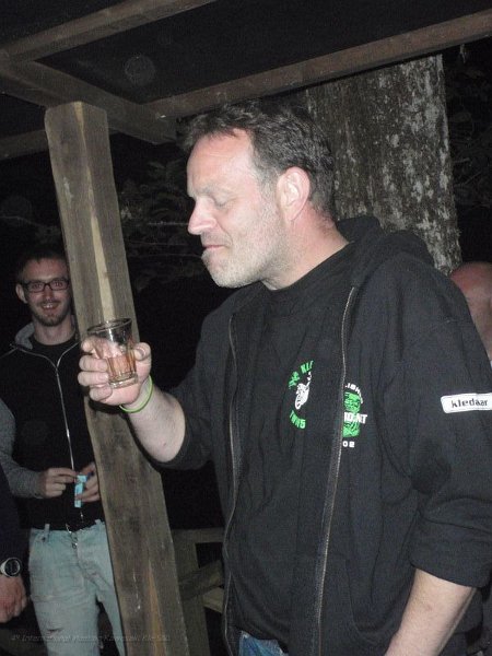 2221.JPG - Si si, tutti in Austria !!! Bono sto' vino, aho !! :-)