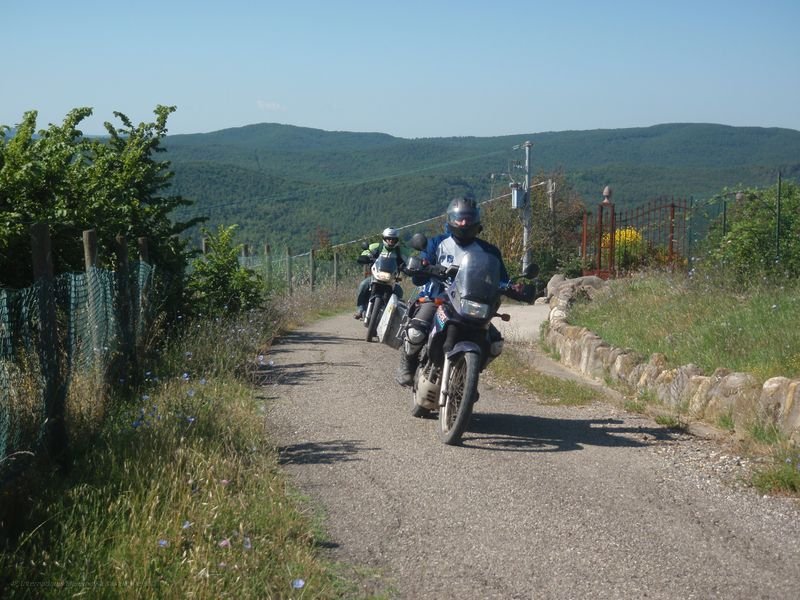 871.JPG - Al confine tra el regioni umbria e toscana e provincie di terni, perugia e siena.